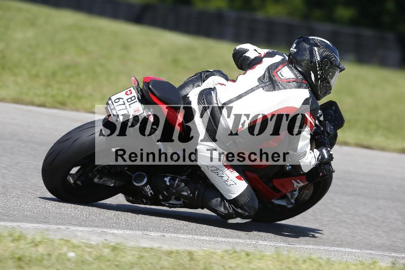 /Archiv-2024/29 12.06.2024 MOTO.CH Track Day ADR/Gruppe gelb/79